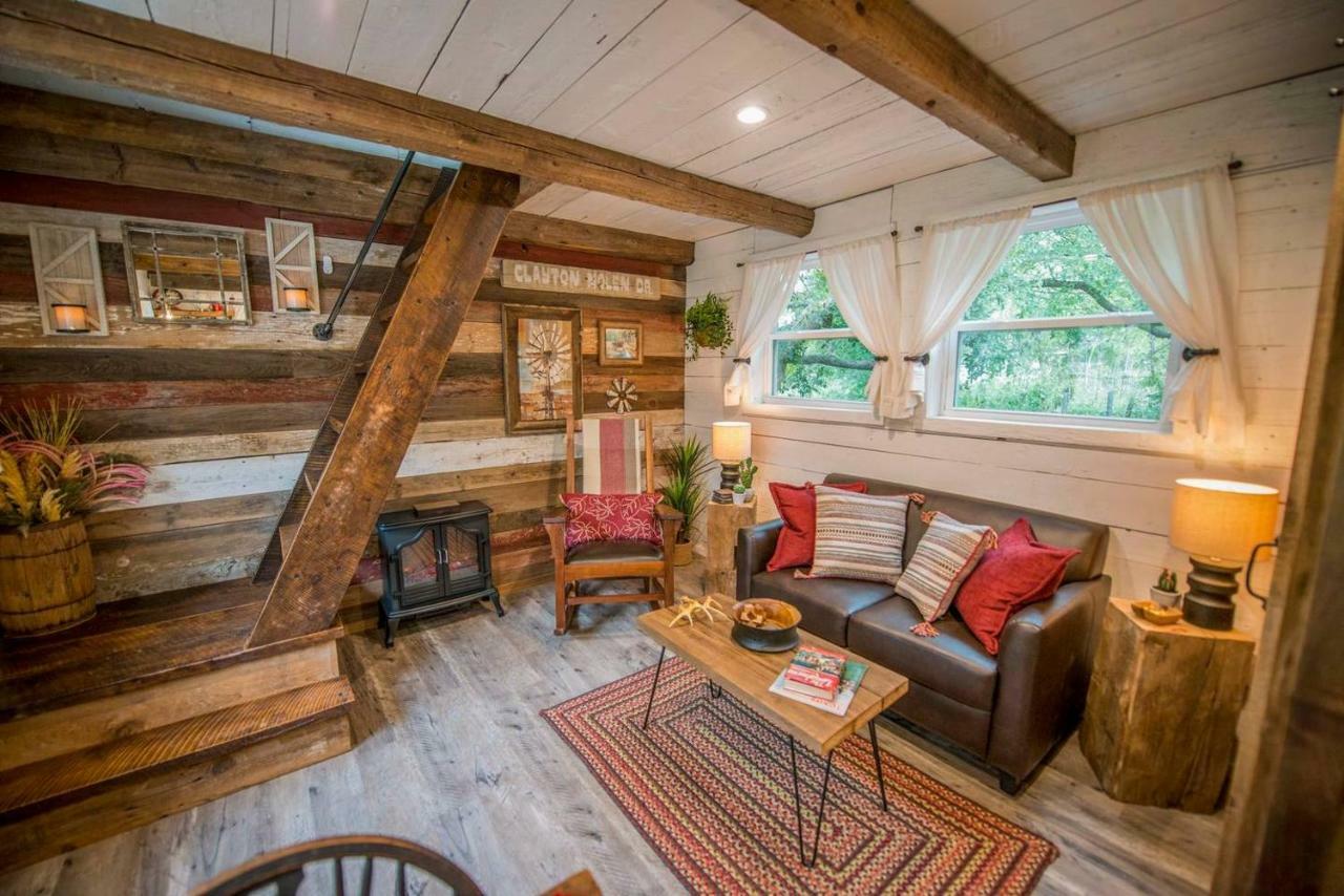 Cozy Cabin Little Red Hen 12 Min To Magnolia Уэйко Экстерьер фото